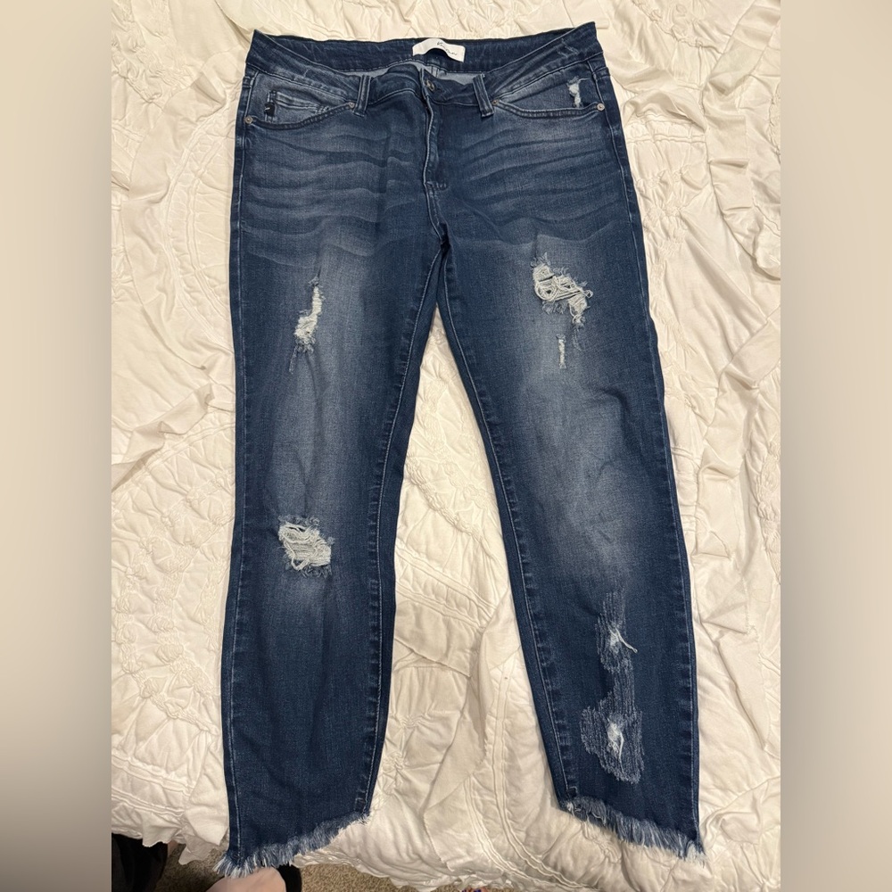 Kancan Shark Bite dark washed distressed Jeans